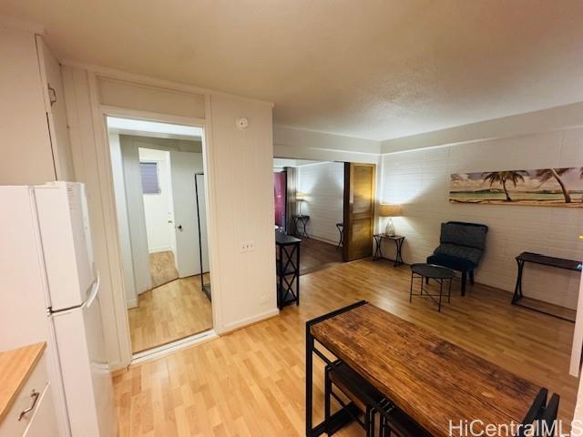 Hawaiian King condo # 311, Honolulu, Hawaii - photo 4 of 17