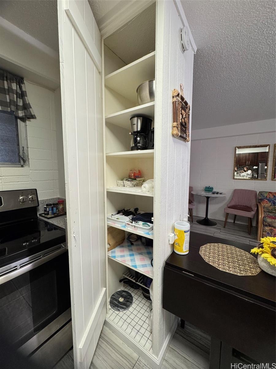 Hawaiian King condo # 410, Honolulu, Hawaii - photo 17 of 20