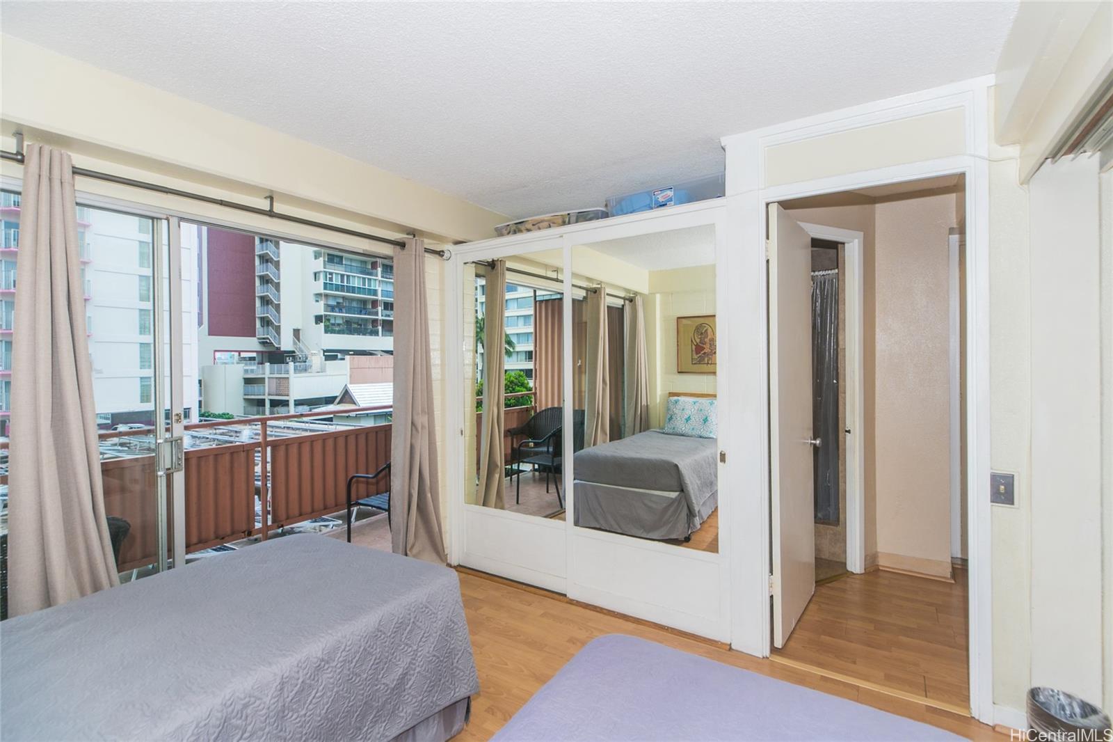 Hawaiian King condo # 504, Honolulu, Hawaii - photo 17 of 25