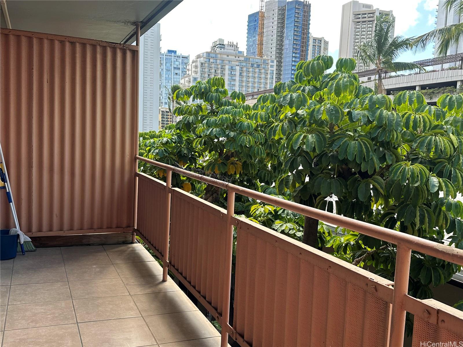 Hawaiian King condo # 510, Honolulu, Hawaii - photo 11 of 15