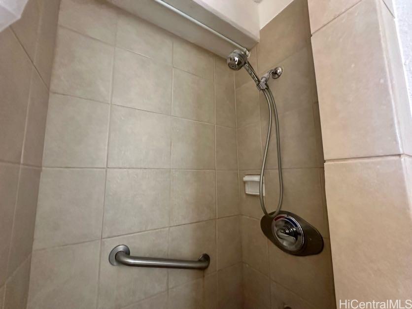 Hawaiian King condo # 510, Honolulu, Hawaii - photo 7 of 15