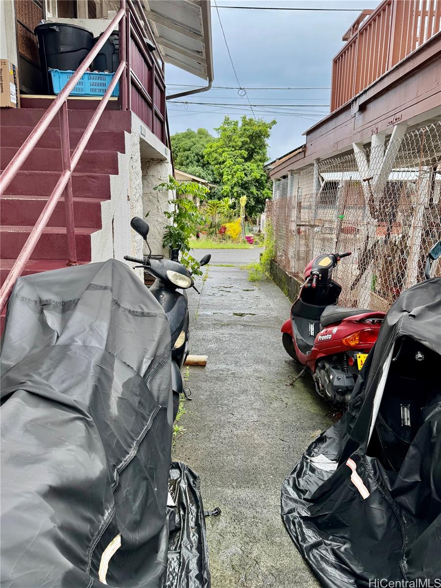 418  Dayton Lane Nuuanu-lower, Honolulu home - photo 18 of 19