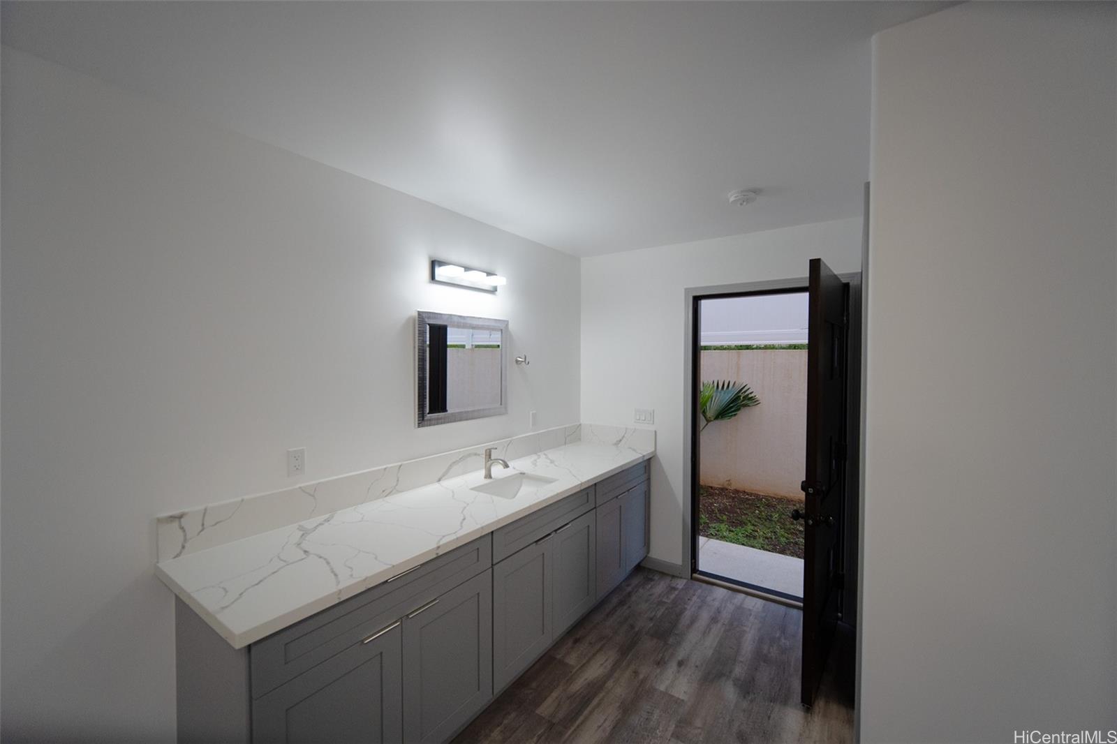 418 Halemaumau Street Honolulu - Rental - photo 3 of 6