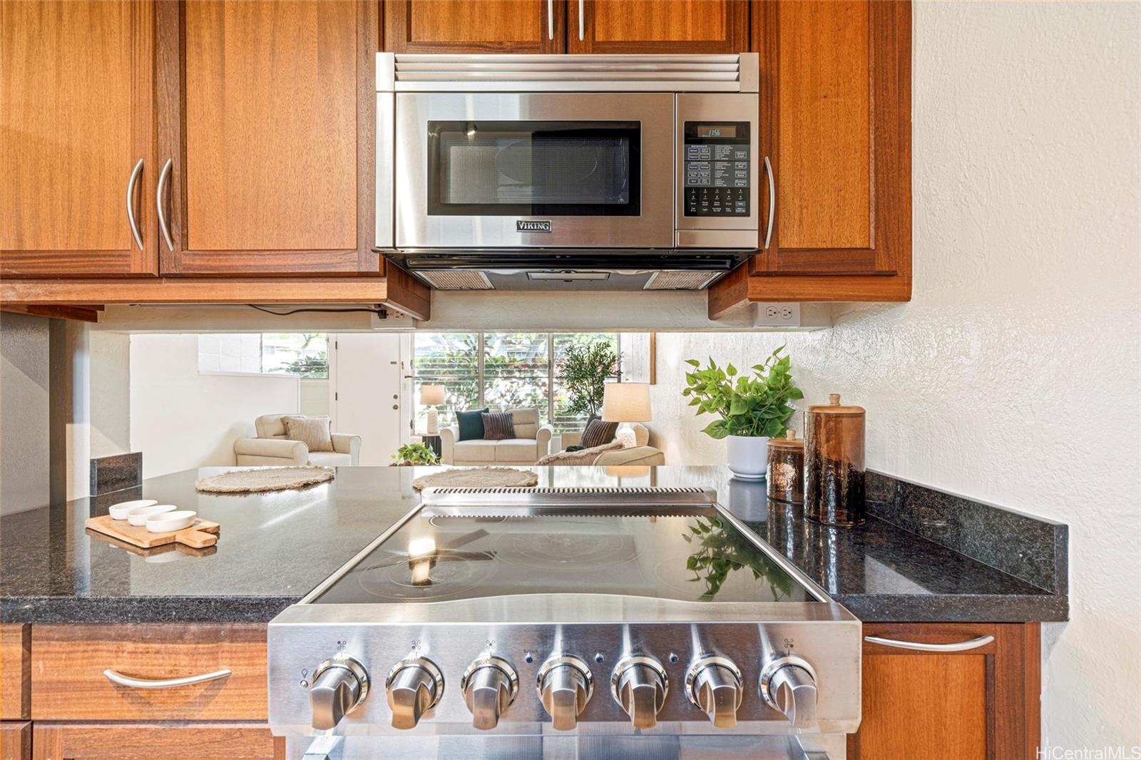 4185 Keanu Street townhouse # 34, Honolulu, Hawaii - photo 6 of 25