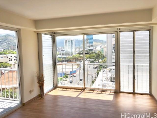 Sunset Towers condo # 1001, Honolulu, Hawaii - photo 8 of 11