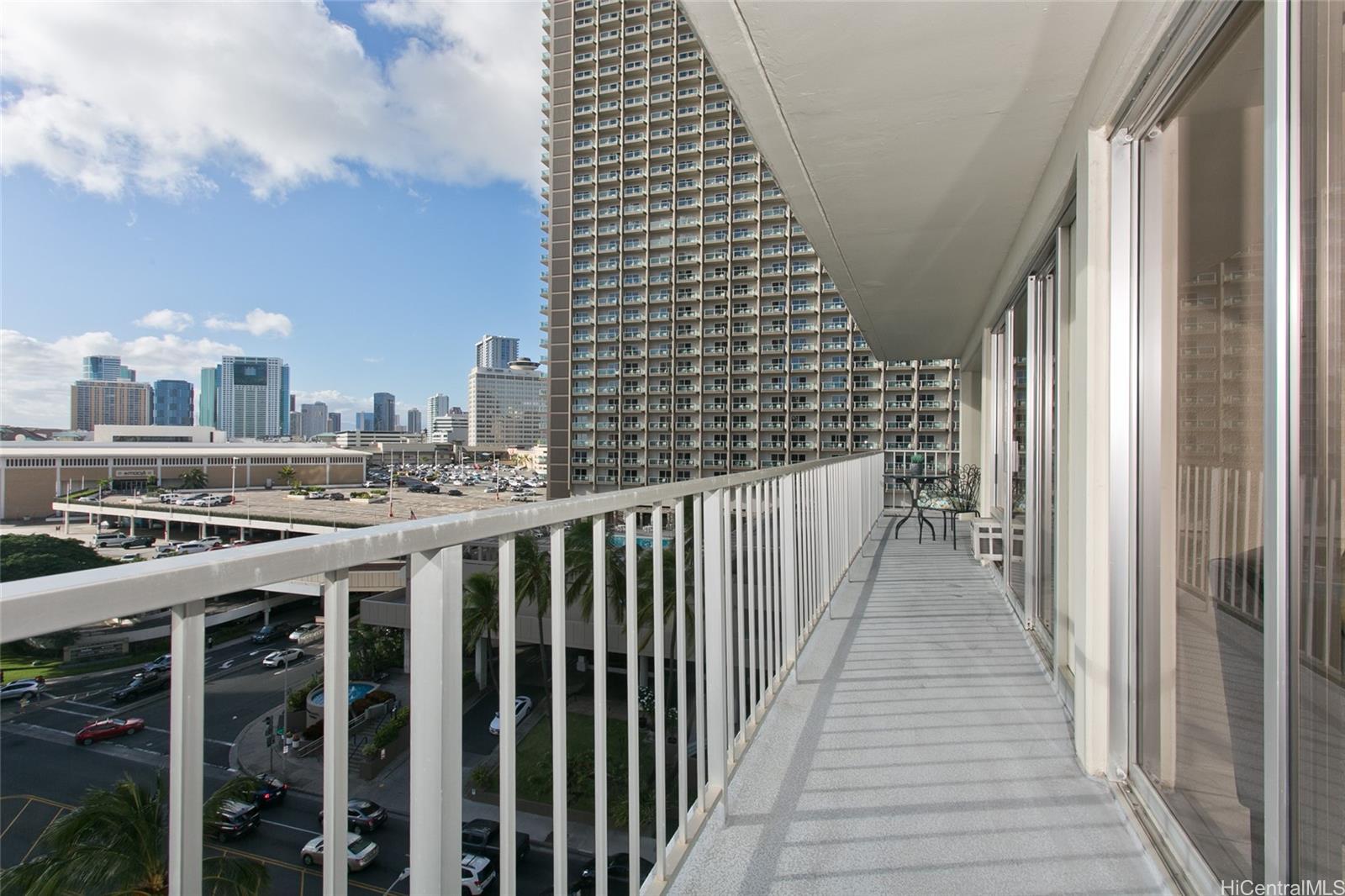 Sunset Towers condo # 1007, Honolulu, Hawaii - photo 17 of 20