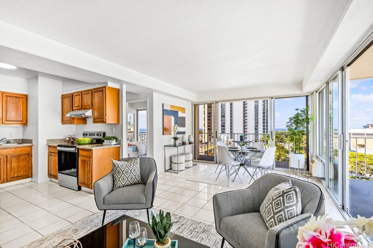 Sunset Towers condo # 1007, Honolulu, Hawaii - photo 10 of 20