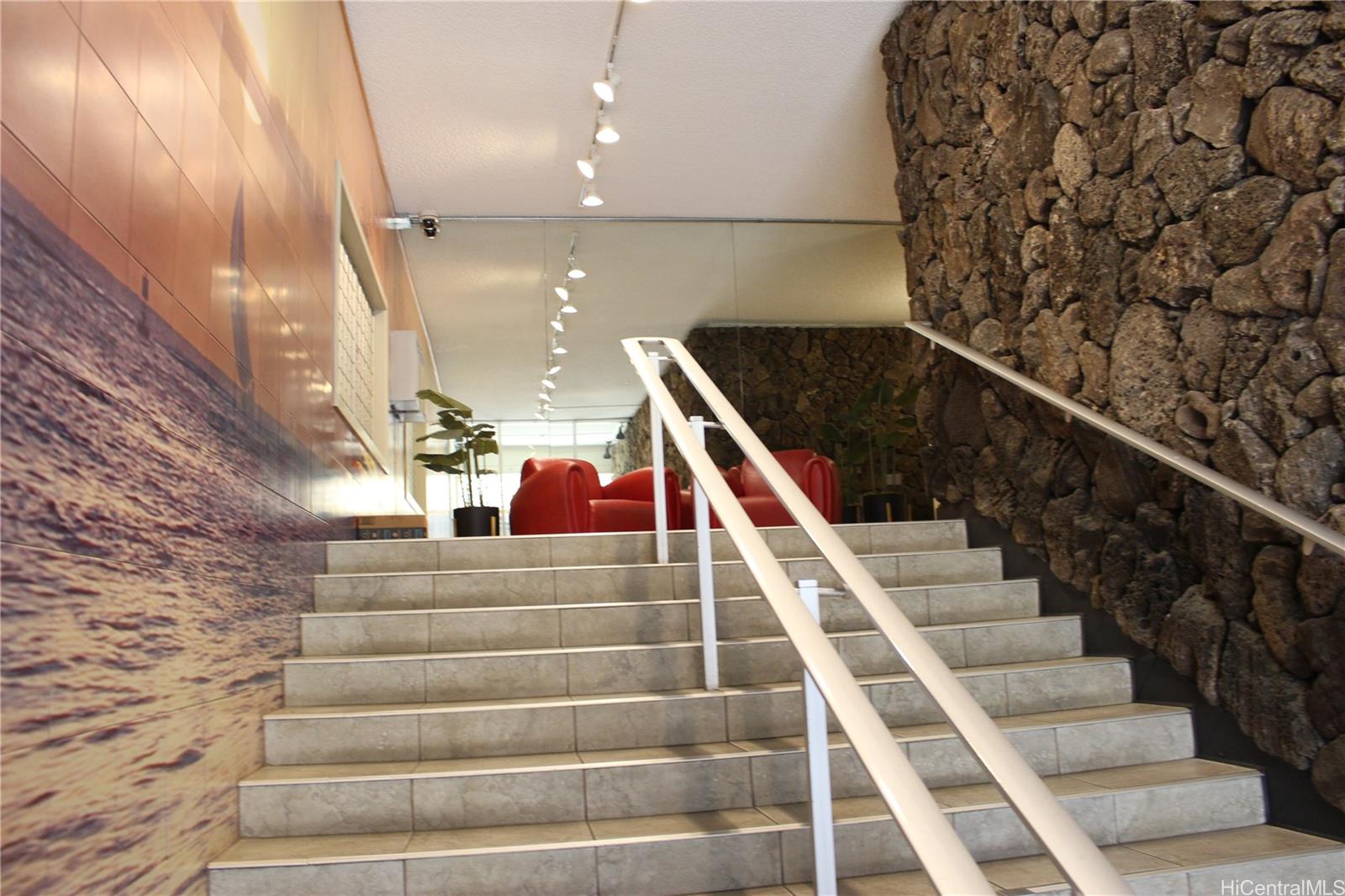 Sunset Towers condo # 1101, Honolulu, Hawaii - photo 16 of 23