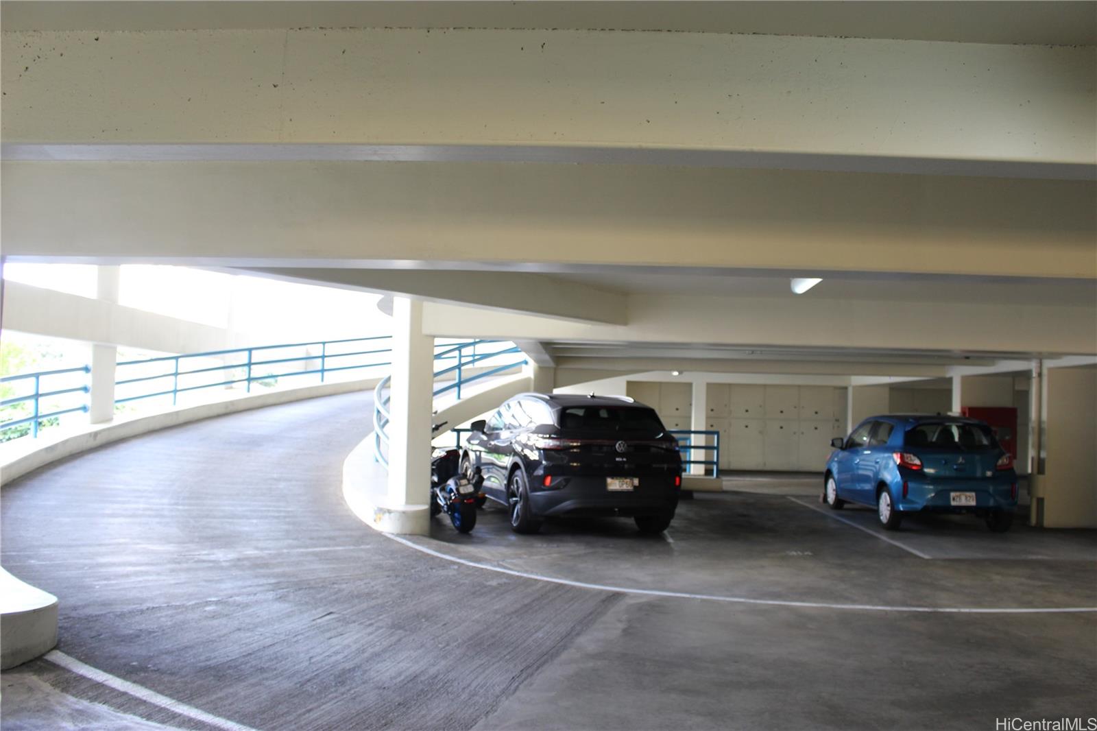 Sunset Towers condo # 1101, Honolulu, Hawaii - photo 21 of 23