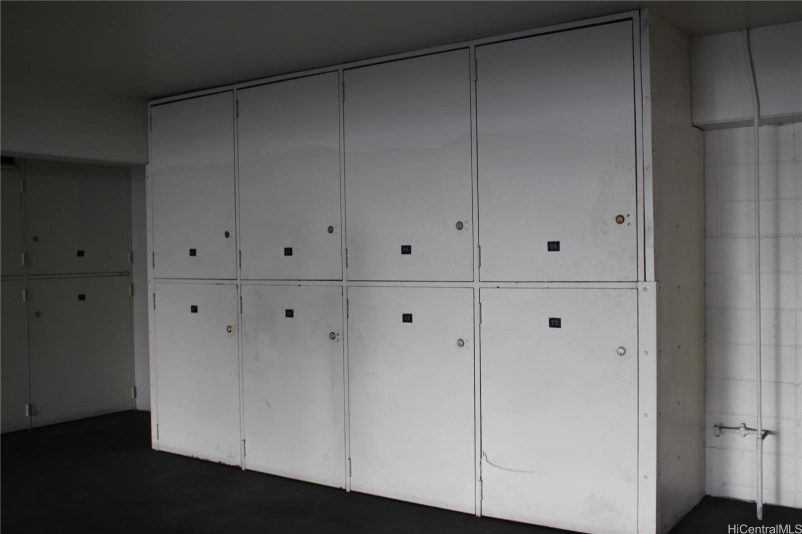 Sunset Towers condo # 1101, Honolulu, Hawaii - photo 23 of 23