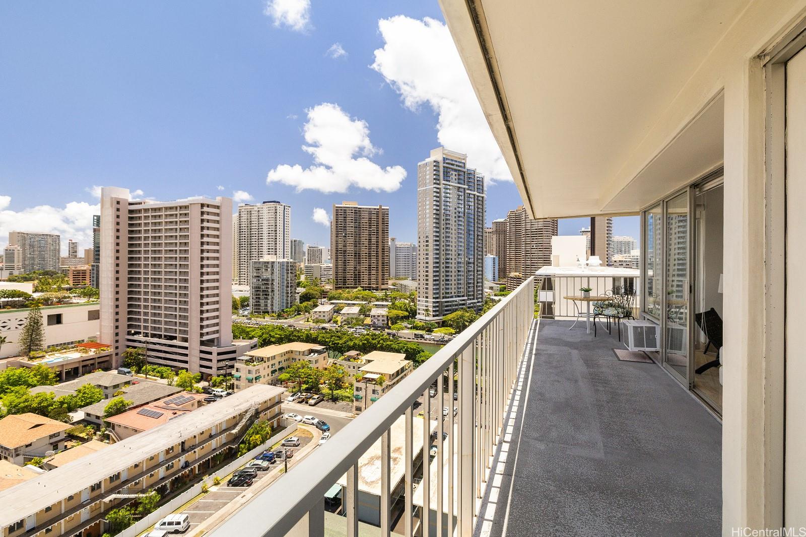 Sunset Towers condo # 1603, Honolulu, Hawaii - photo 12 of 24