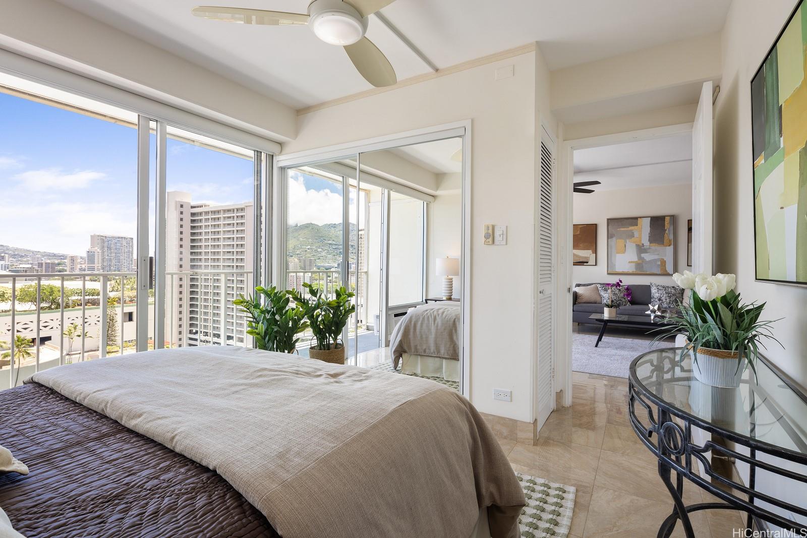 Sunset Towers condo # 1603, Honolulu, Hawaii - photo 18 of 24