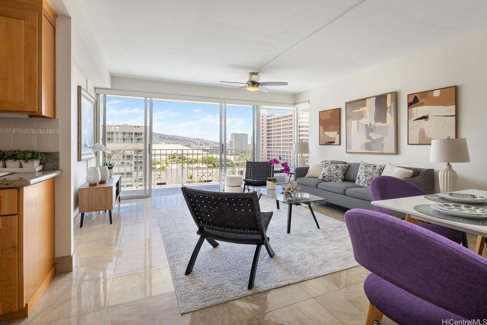 Sunset Towers condo # 1603, Honolulu, Hawaii - photo 5 of 24