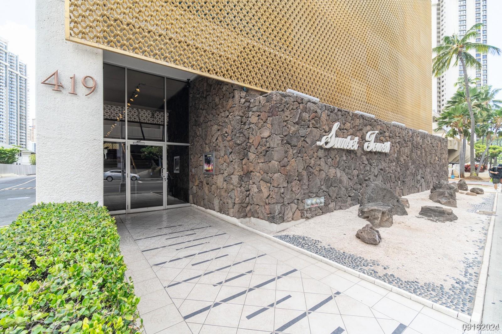 419 Atkinson Dr Honolulu - Rental - photo 2 of 25