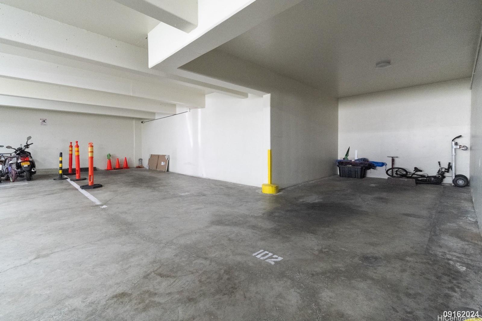 419 Atkinson Dr Honolulu - Rental - photo 23 of 25