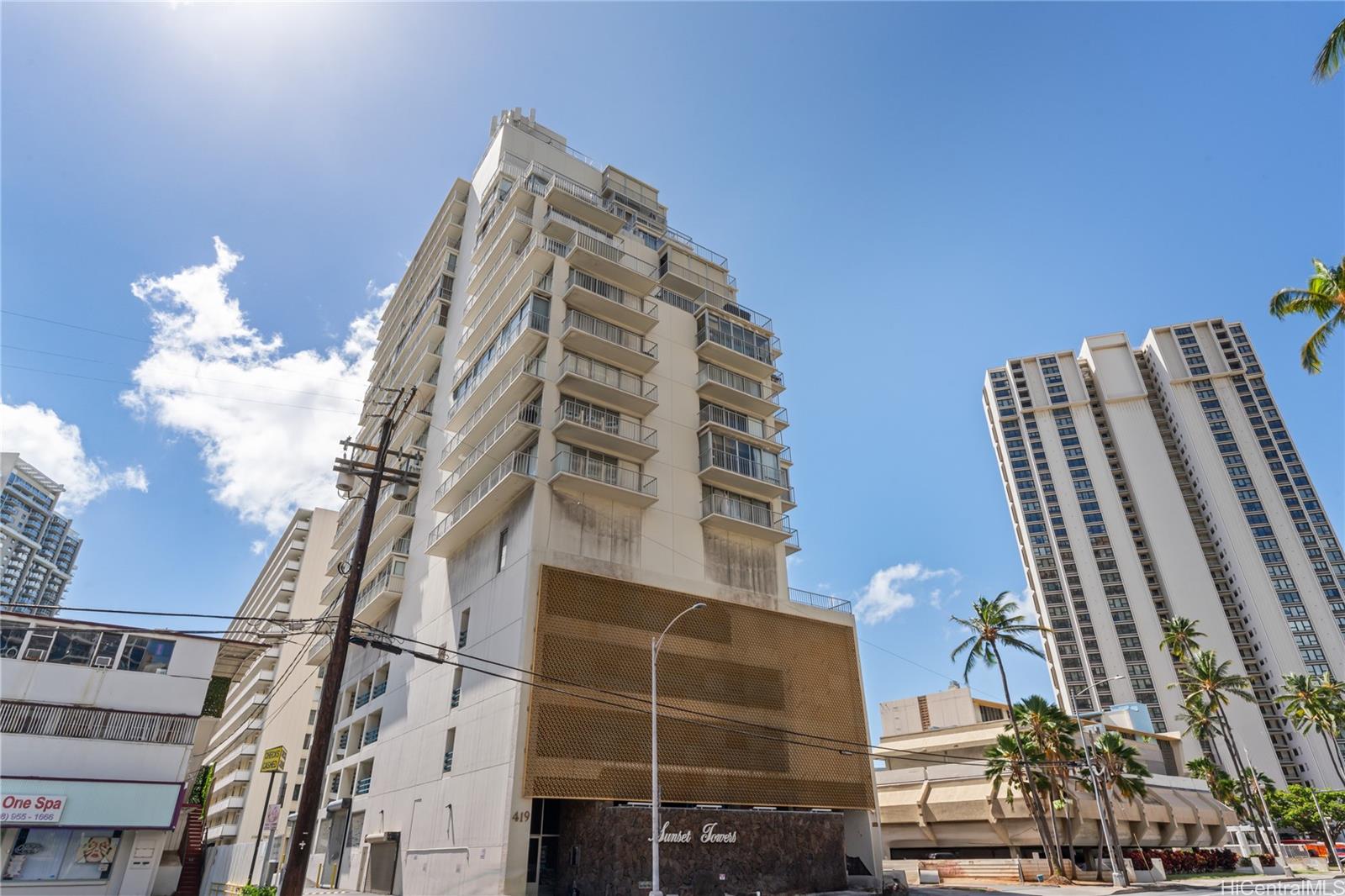 Sunset Towers condo # 1803, Honolulu, Hawaii - photo 24 of 25