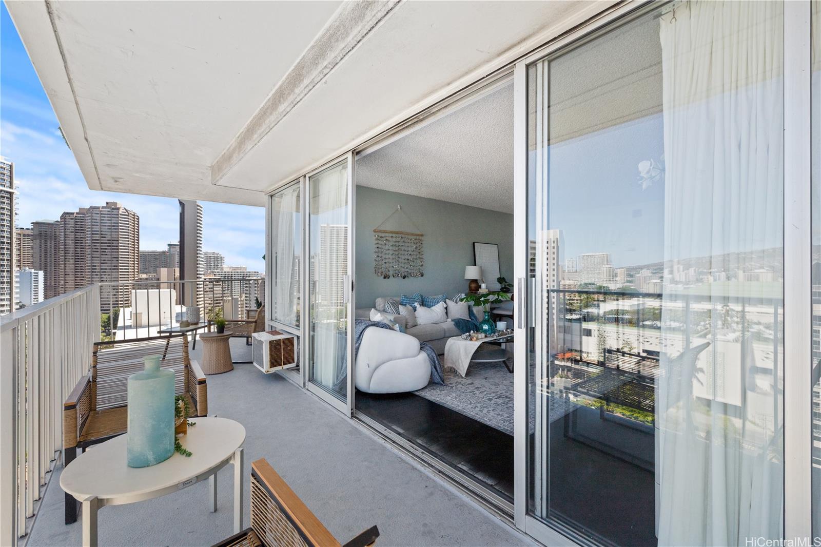 Sunset Towers condo # 1903, Honolulu, Hawaii - photo 14 of 18