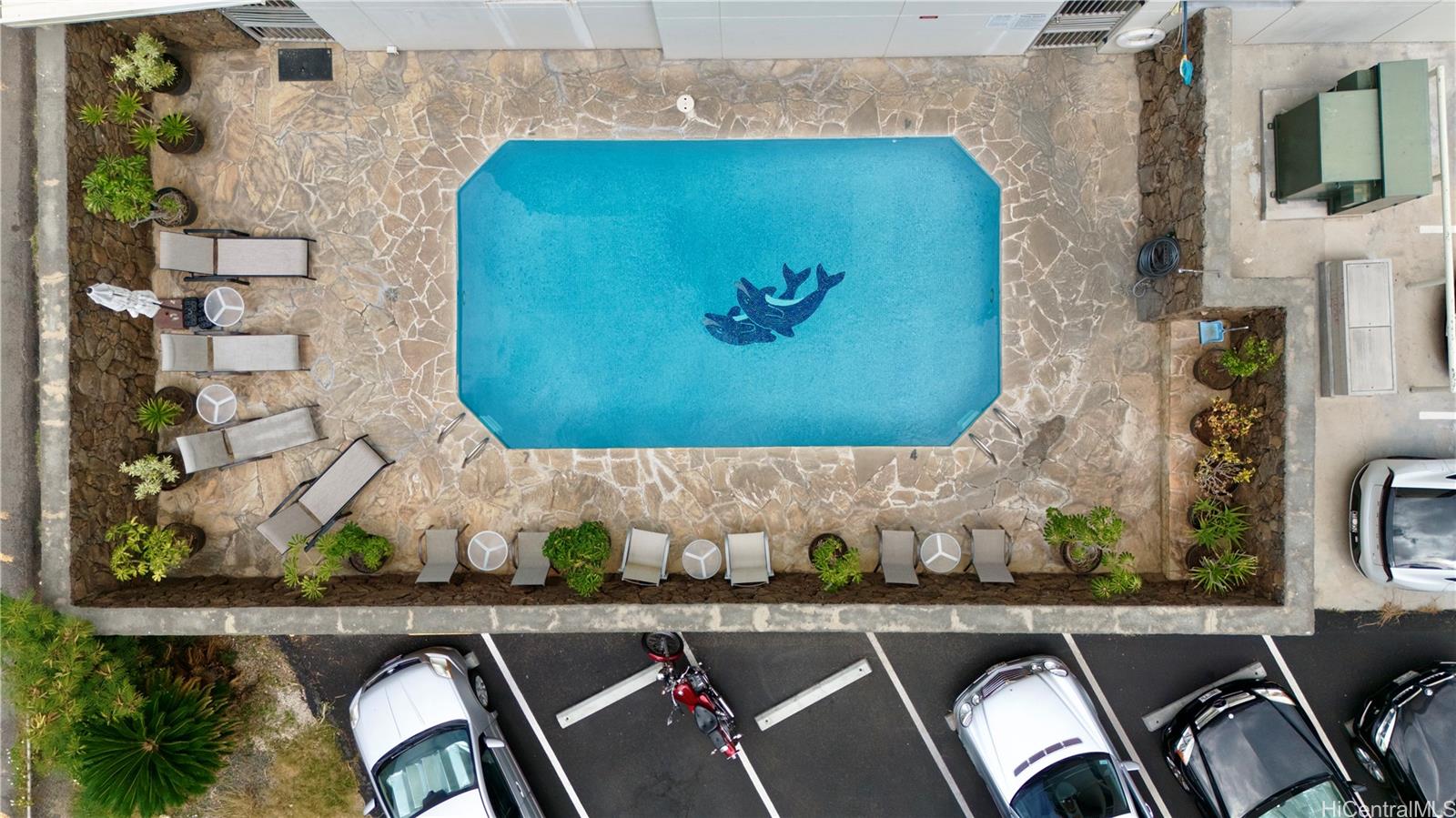 Sunset Towers condo # 1903, Honolulu, Hawaii - photo 16 of 18