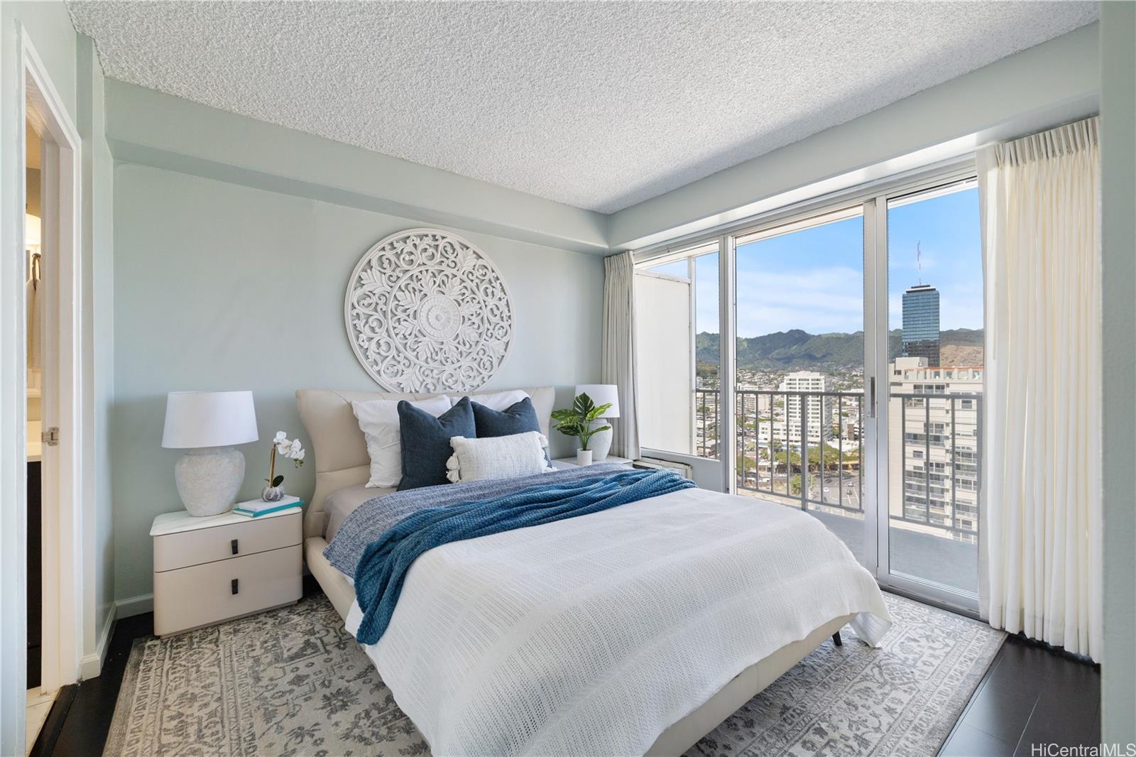 Sunset Towers condo # 1903, Honolulu, Hawaii - photo 8 of 18