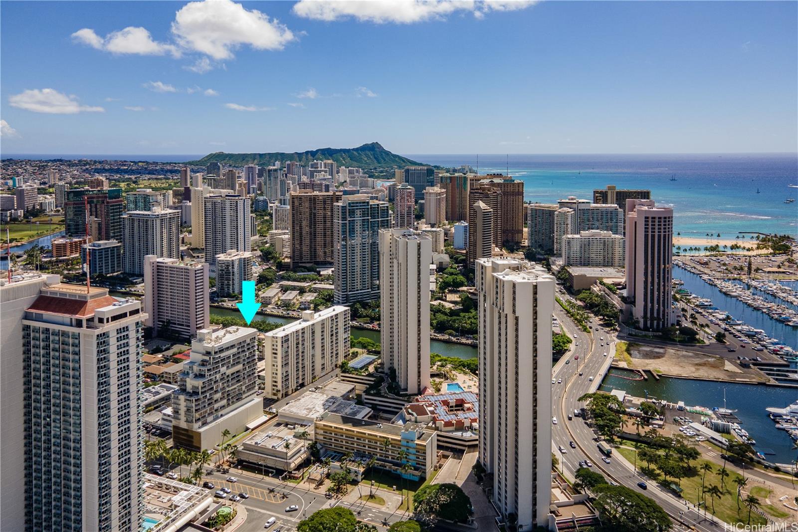 Sunset Towers condo # 2004, Honolulu, Hawaii - photo 3 of 25
