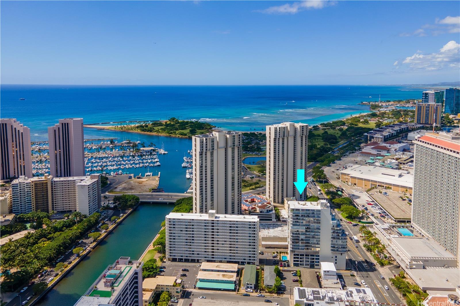 Sunset Towers condo # 2004, Honolulu, Hawaii - photo 4 of 25