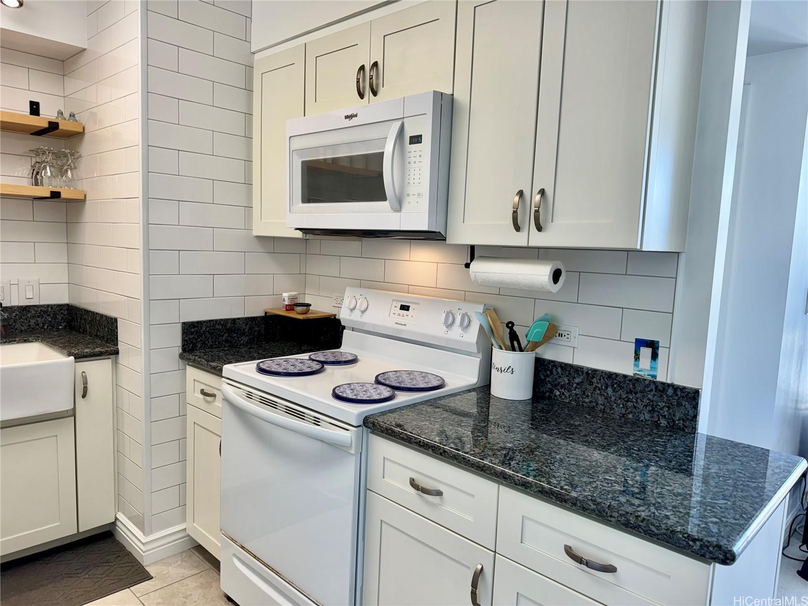 419 Atkinson Dr Honolulu - Rental - photo 7 of 25