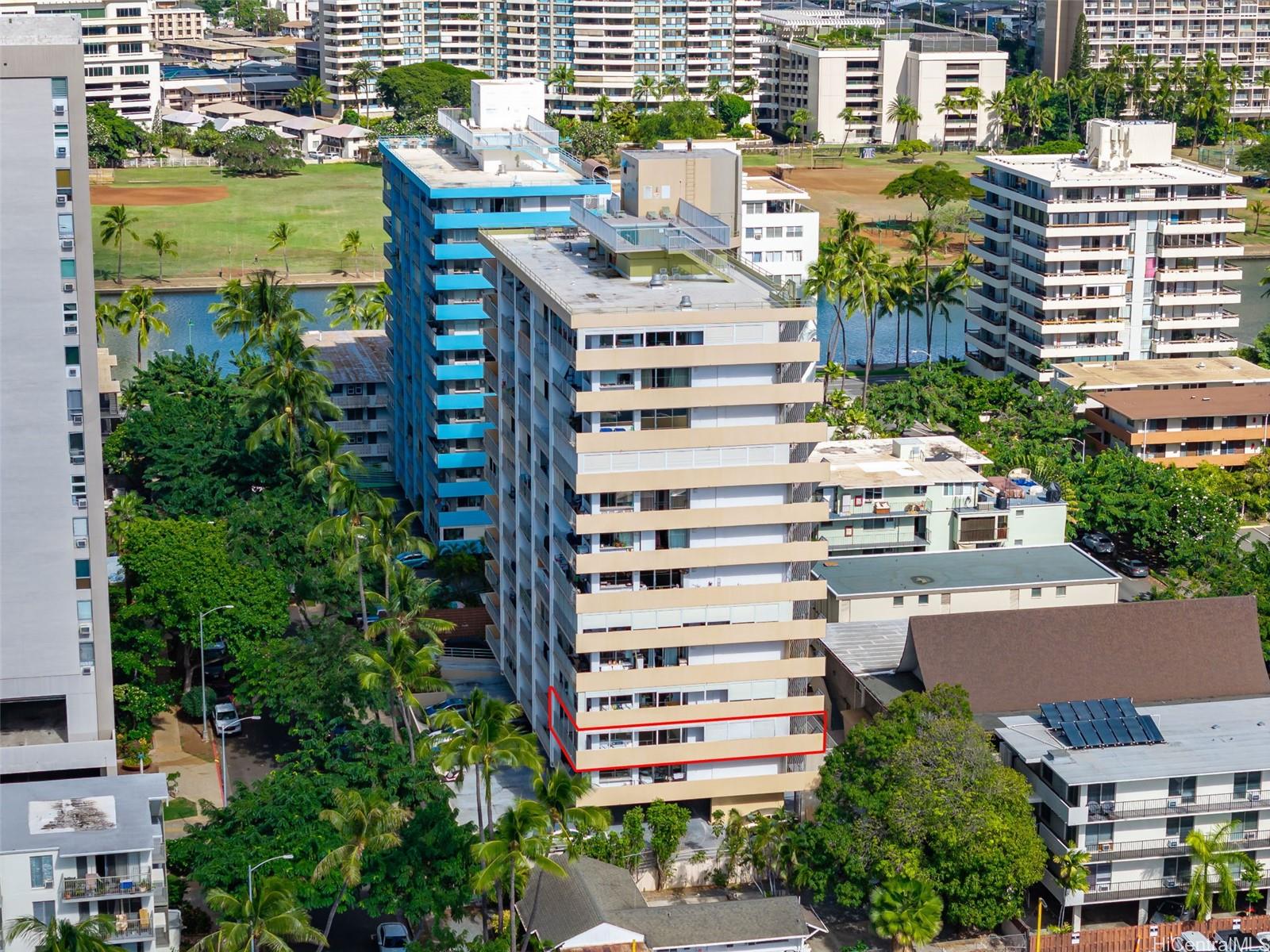 Oahu Surf 1 condo # 305, Honolulu, Hawaii - photo 2 of 25