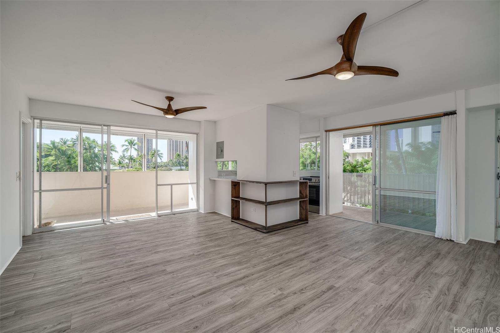 Oahu Surf 1 condo # 305, Honolulu, Hawaii - photo 6 of 25