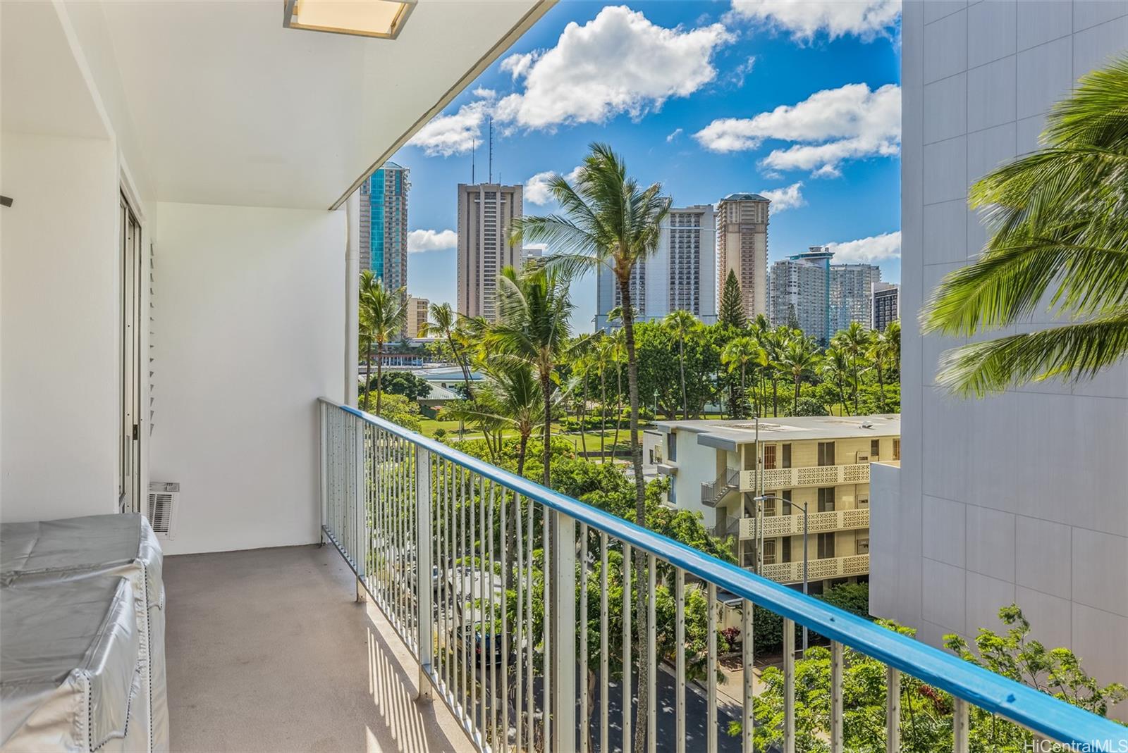 Oahu Surf 1 condo # 601, Honolulu, Hawaii - photo 12 of 16