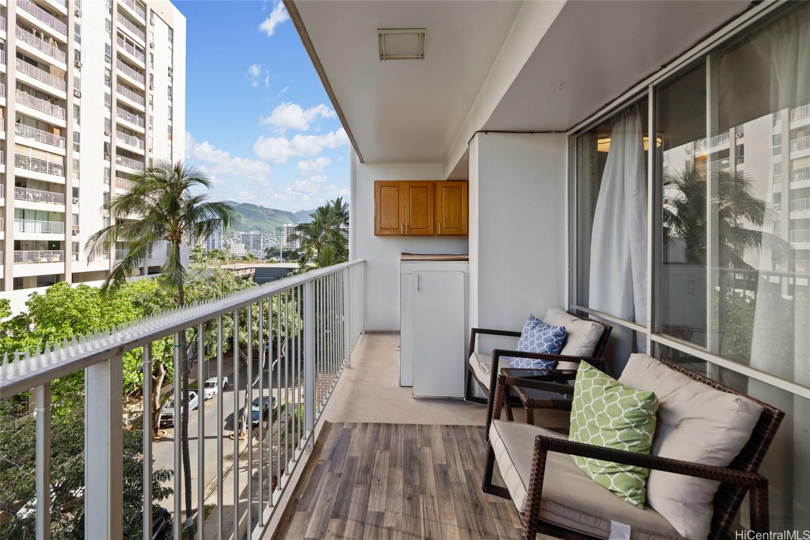 Oahu Surf 1 condo # 604, Honolulu, Hawaii - photo 11 of 25