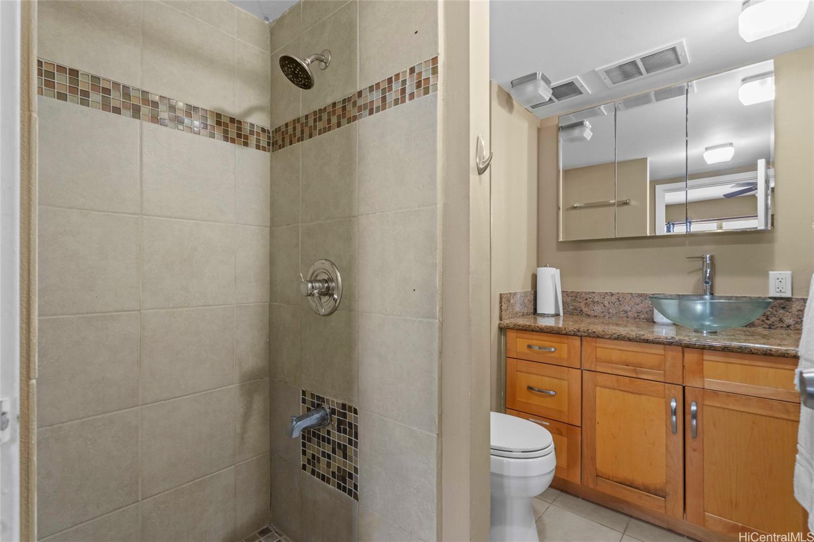 Oahu Surf 1 condo # 604, Honolulu, Hawaii - photo 17 of 25