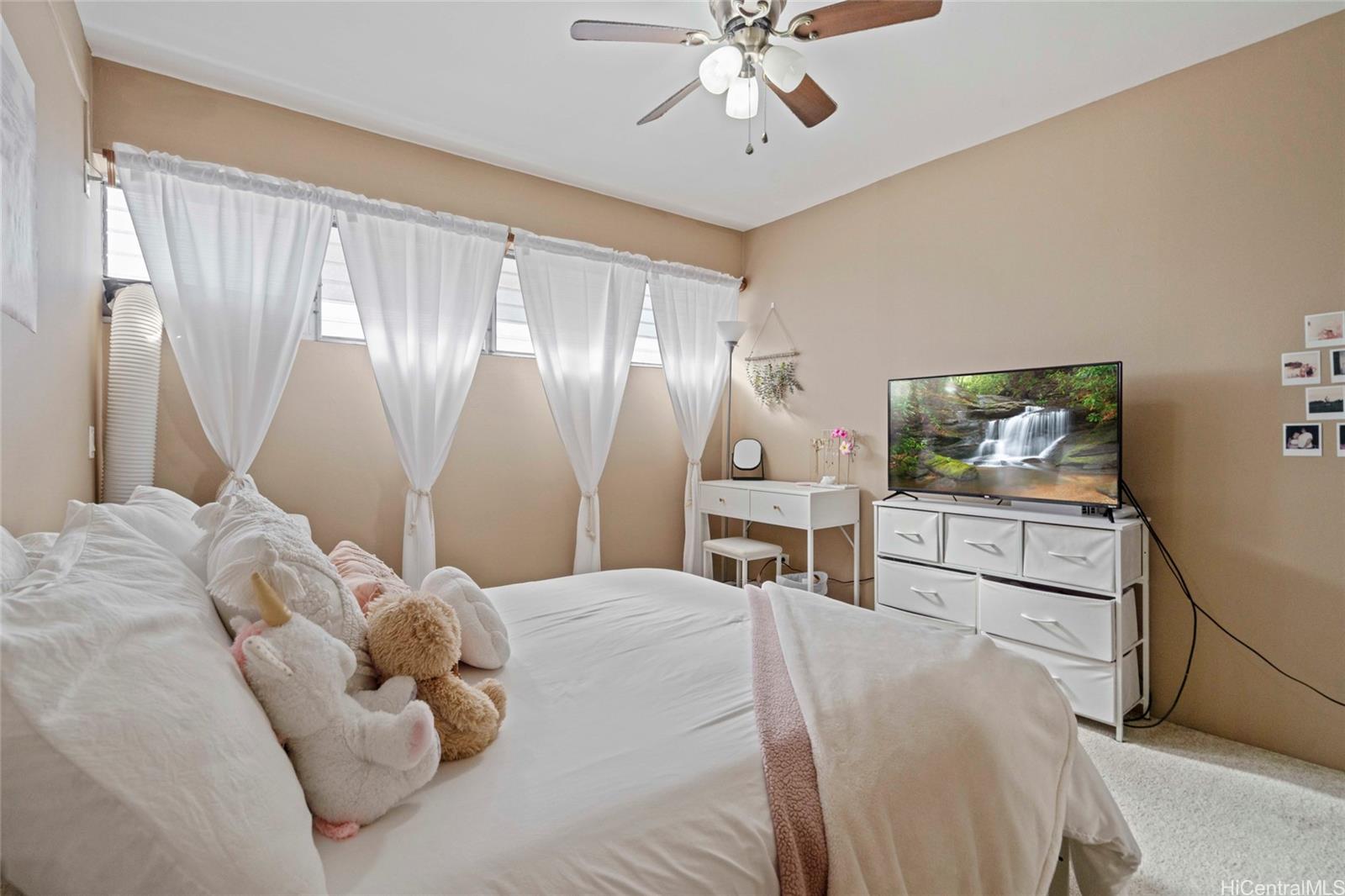 Oahu Surf 1 condo # 604, Honolulu, Hawaii - photo 19 of 25