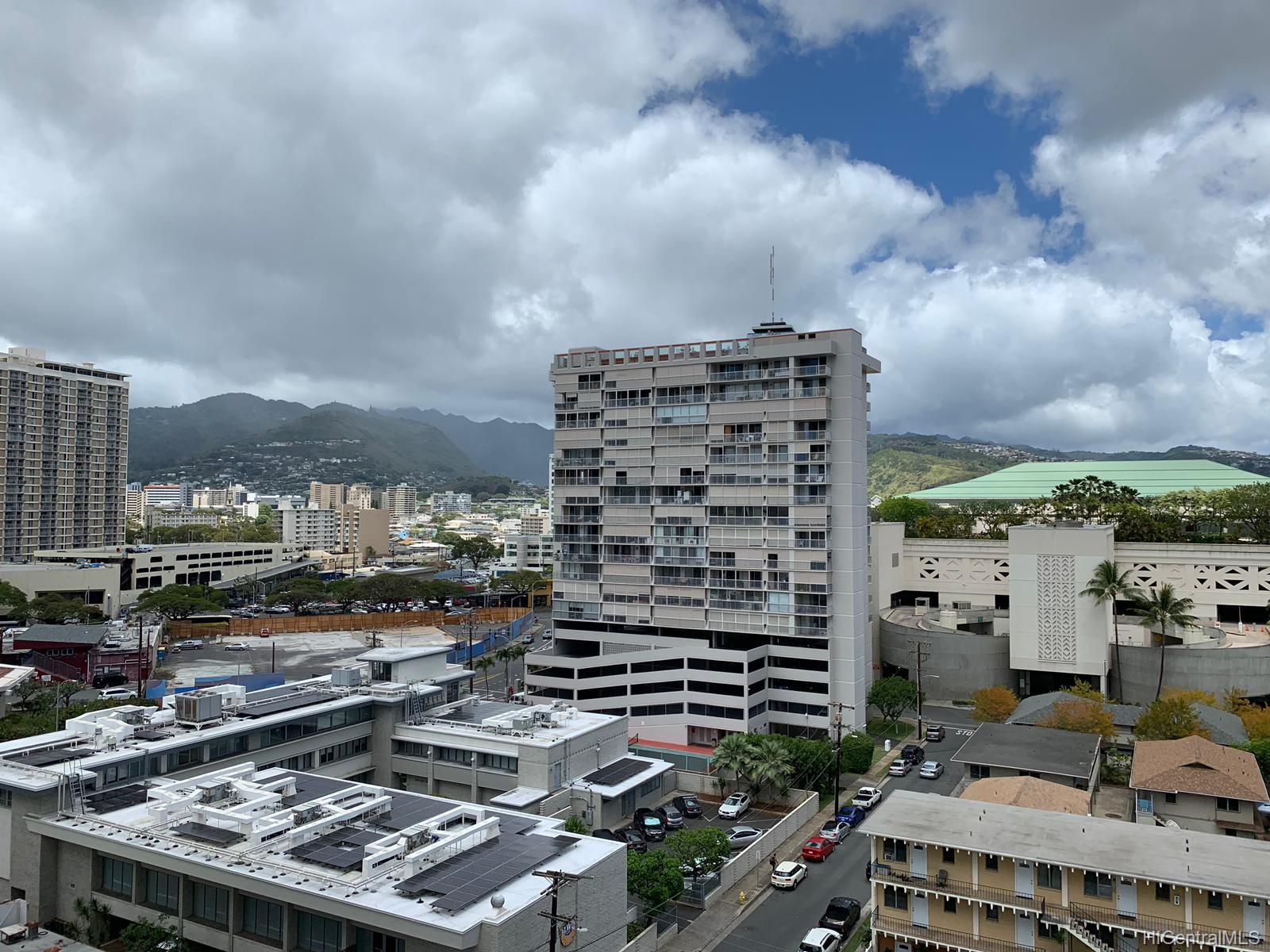 Atkinson Towers Inc condo # 1101, Honolulu, Hawaii - photo 8 of 10