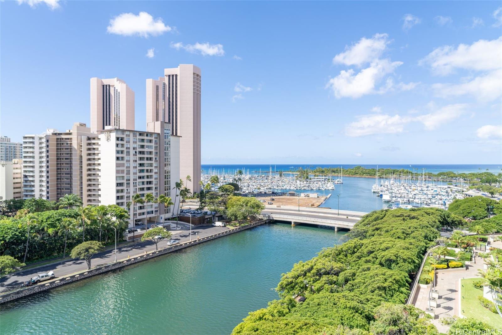 Atkinson Towers Inc condo # 1108, Honolulu, Hawaii - photo 11 of 25
