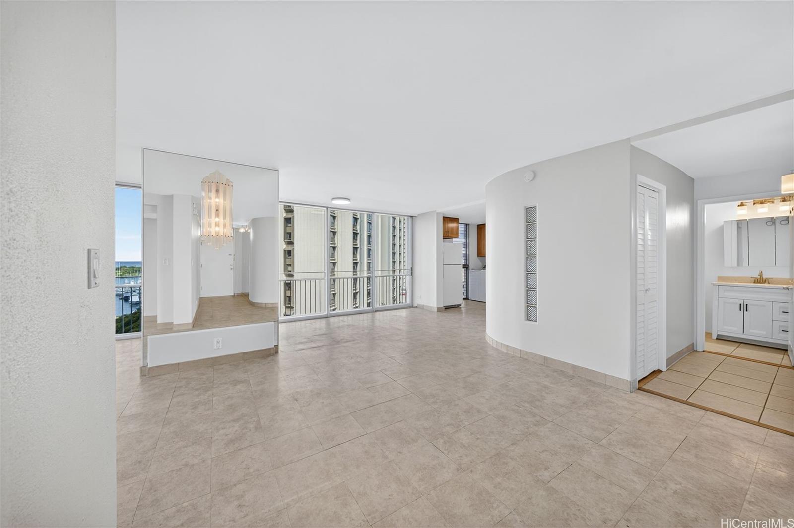 Atkinson Towers Inc condo # 1108, Honolulu, Hawaii - photo 3 of 25