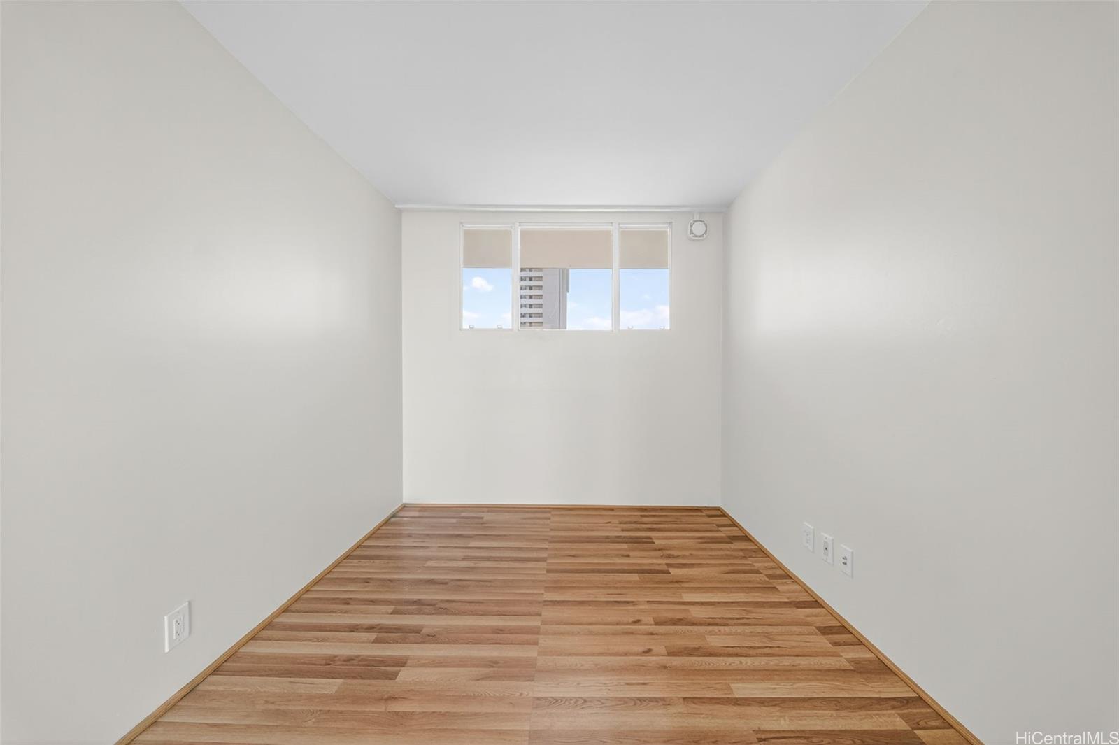 Atkinson Towers Inc condo # 1108, Honolulu, Hawaii - photo 21 of 25