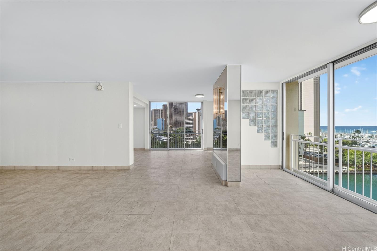 Atkinson Towers Inc condo # 1108, Honolulu, Hawaii - photo 7 of 25