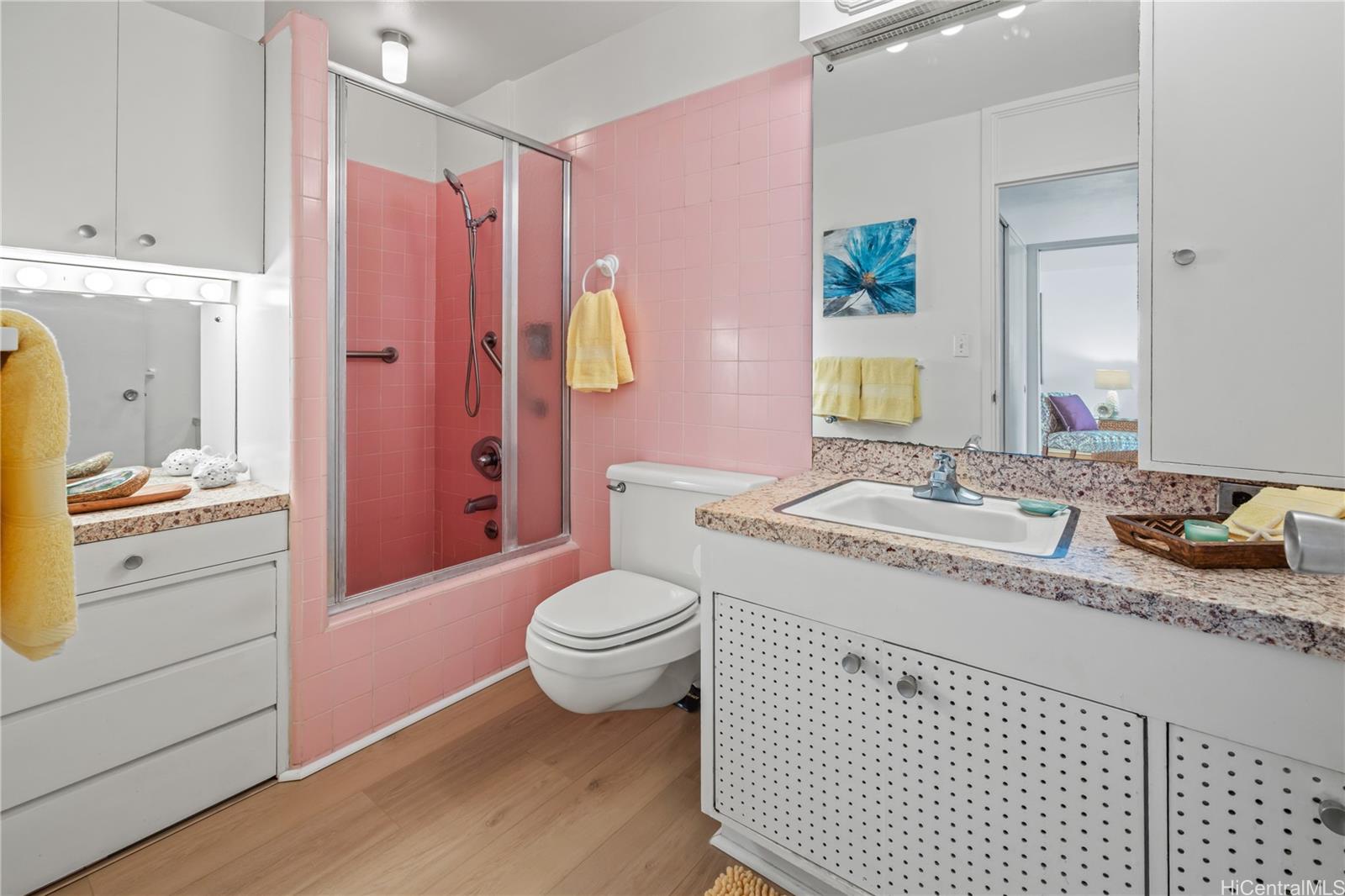 Atkinson Towers Inc condo # 1202, Honolulu, Hawaii - photo 16 of 19