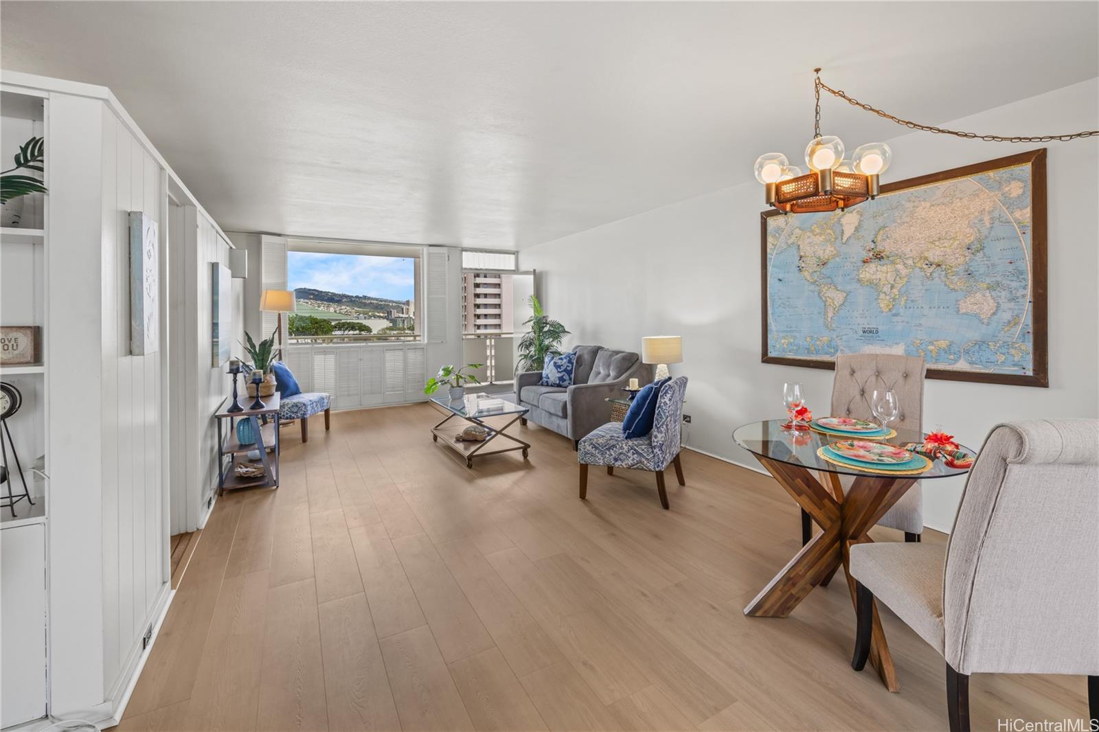 Atkinson Towers Inc condo # 1202, Honolulu, Hawaii - photo 17 of 19