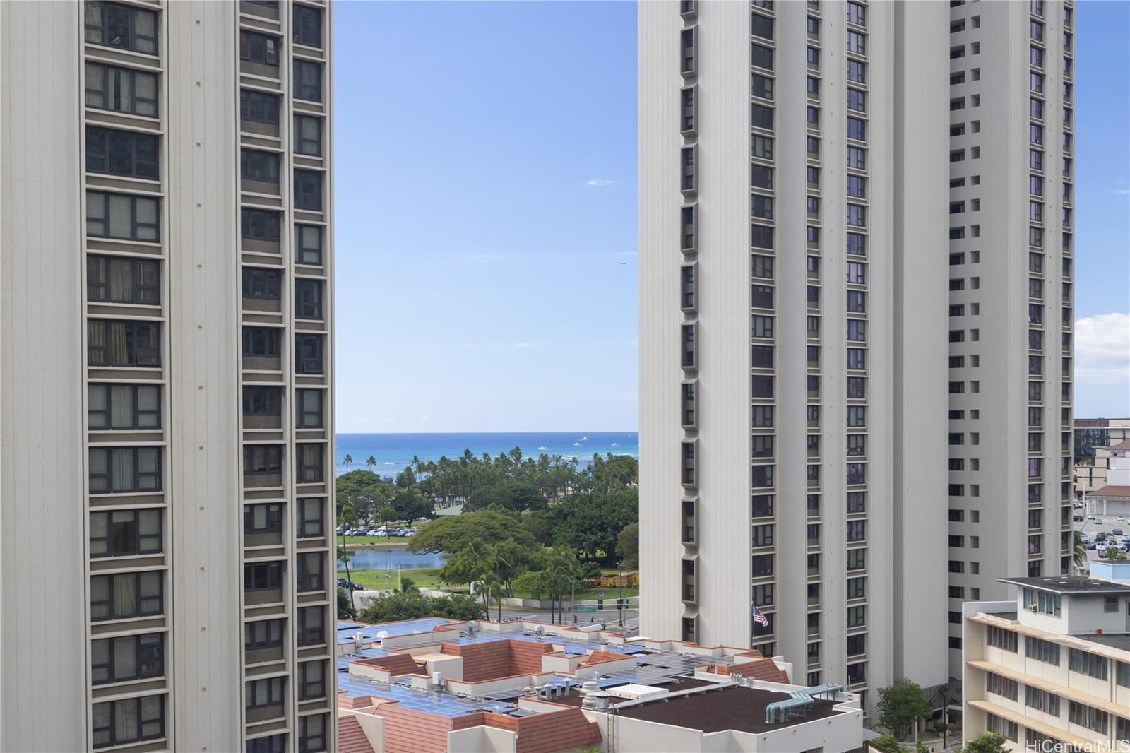 Atkinson Towers Inc condo # 1202, Honolulu, Hawaii - photo 4 of 19