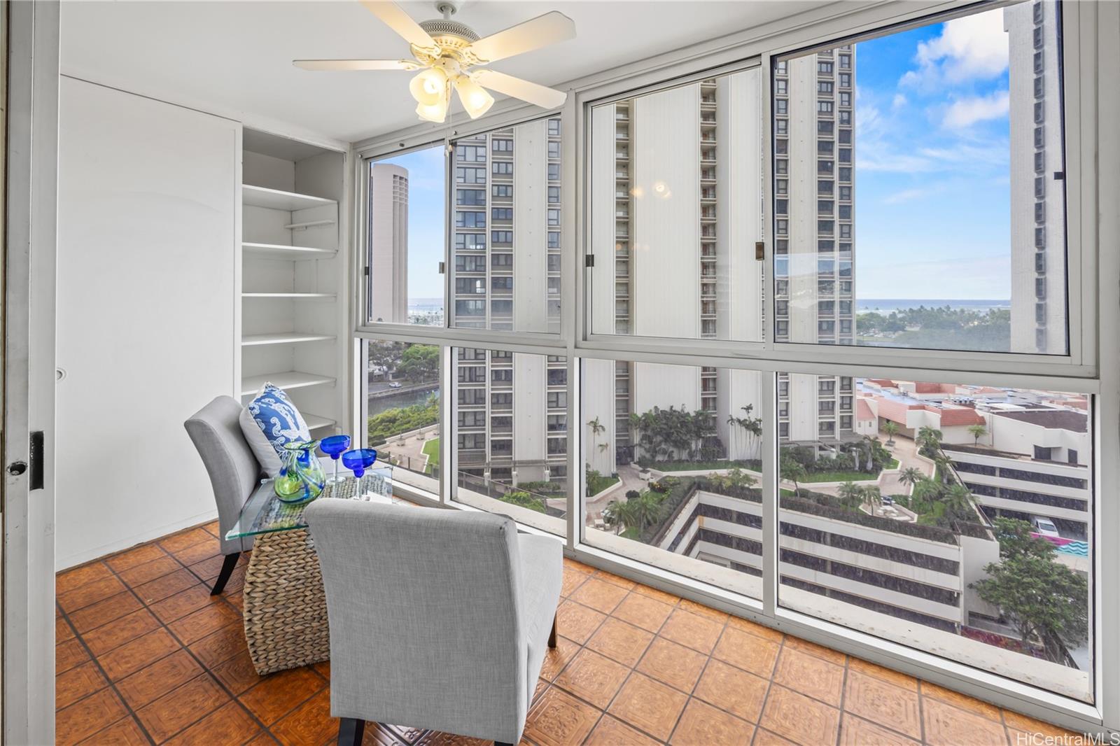 Atkinson Towers Inc condo # 1202, Honolulu, Hawaii - photo 5 of 19