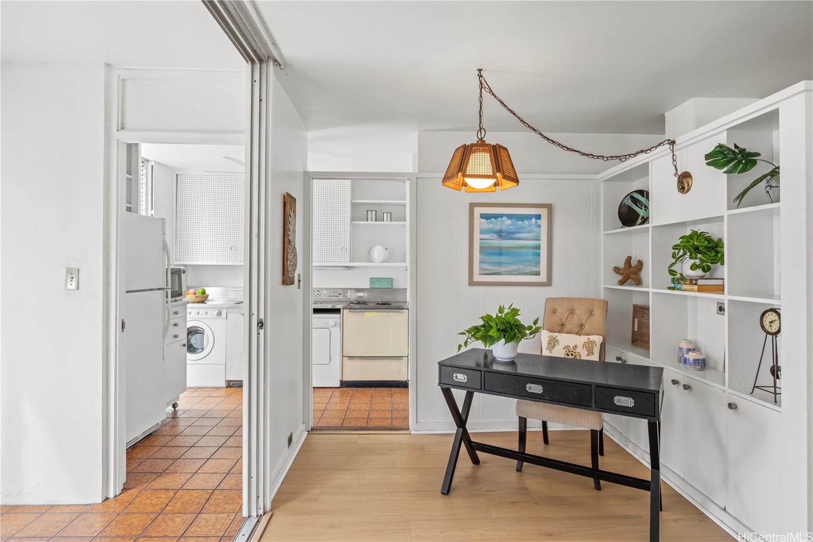 Atkinson Towers Inc condo # 1202, Honolulu, Hawaii - photo 7 of 19