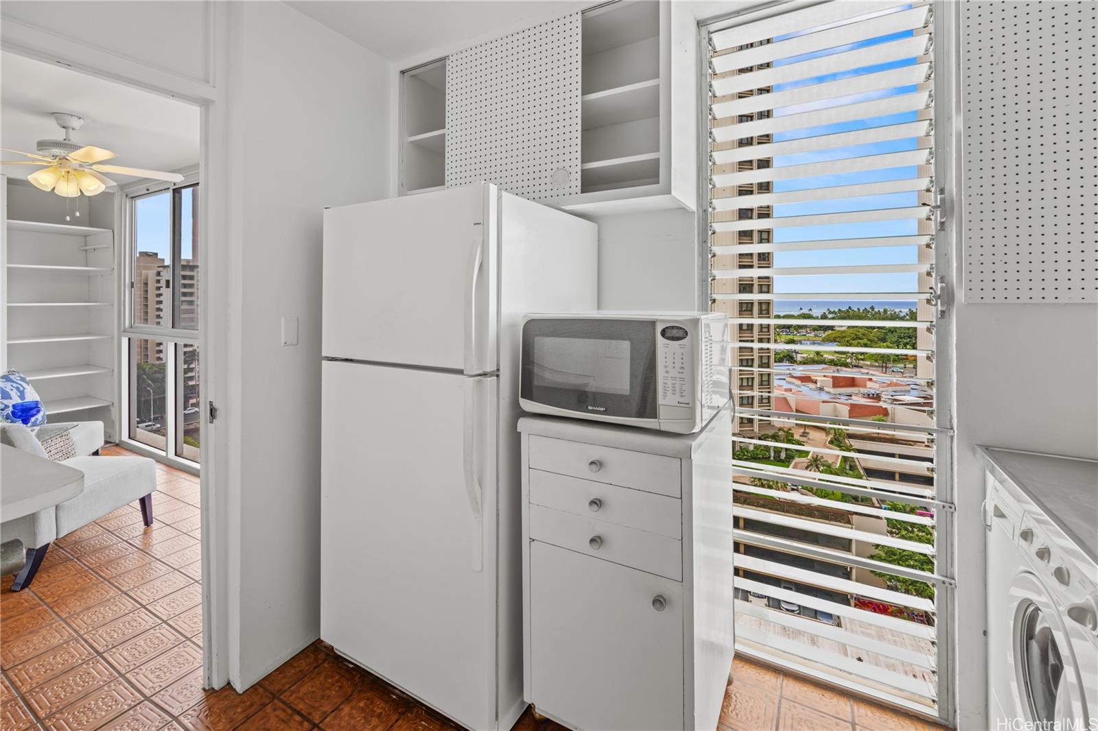 Atkinson Towers Inc condo # 1202, Honolulu, Hawaii - photo 9 of 19