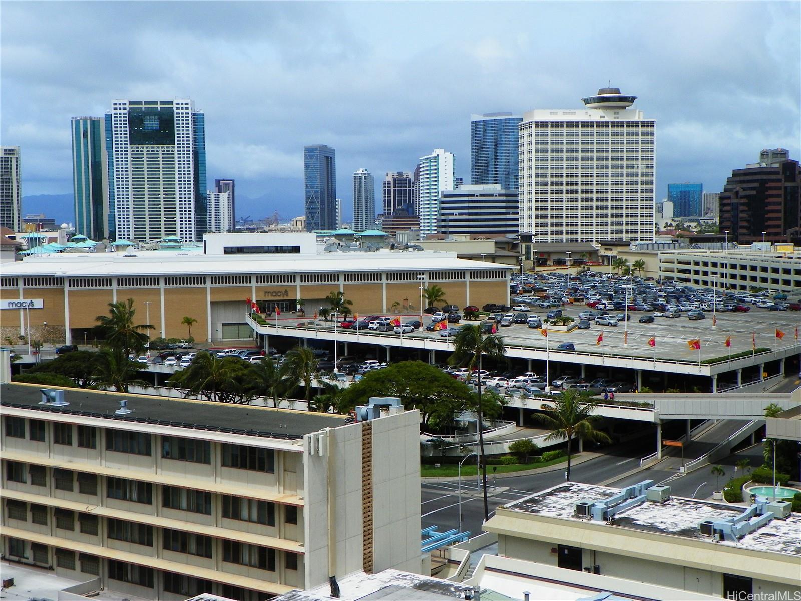 Atkinson Towers Inc condo # 1203, Honolulu, Hawaii - photo 4 of 25