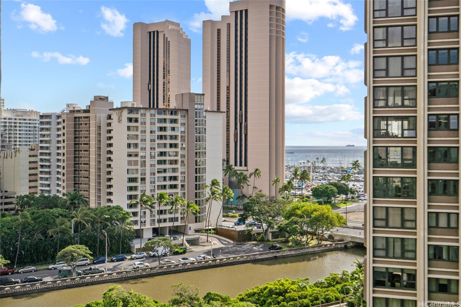 Atkinson Towers inc condo # 1203, Honolulu, Hawaii - photo 15 of 20