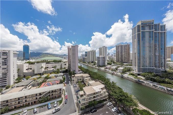 Atkinson Towers Inc condo # 1605, Honolulu, Hawaii - photo 2 of 19