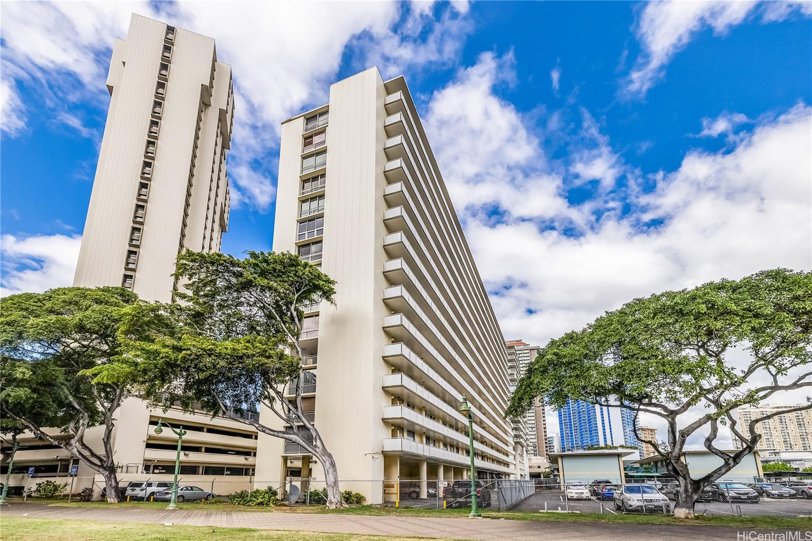 Atkinson Towers Inc condo # 607, Honolulu, Hawaii - photo 18 of 25