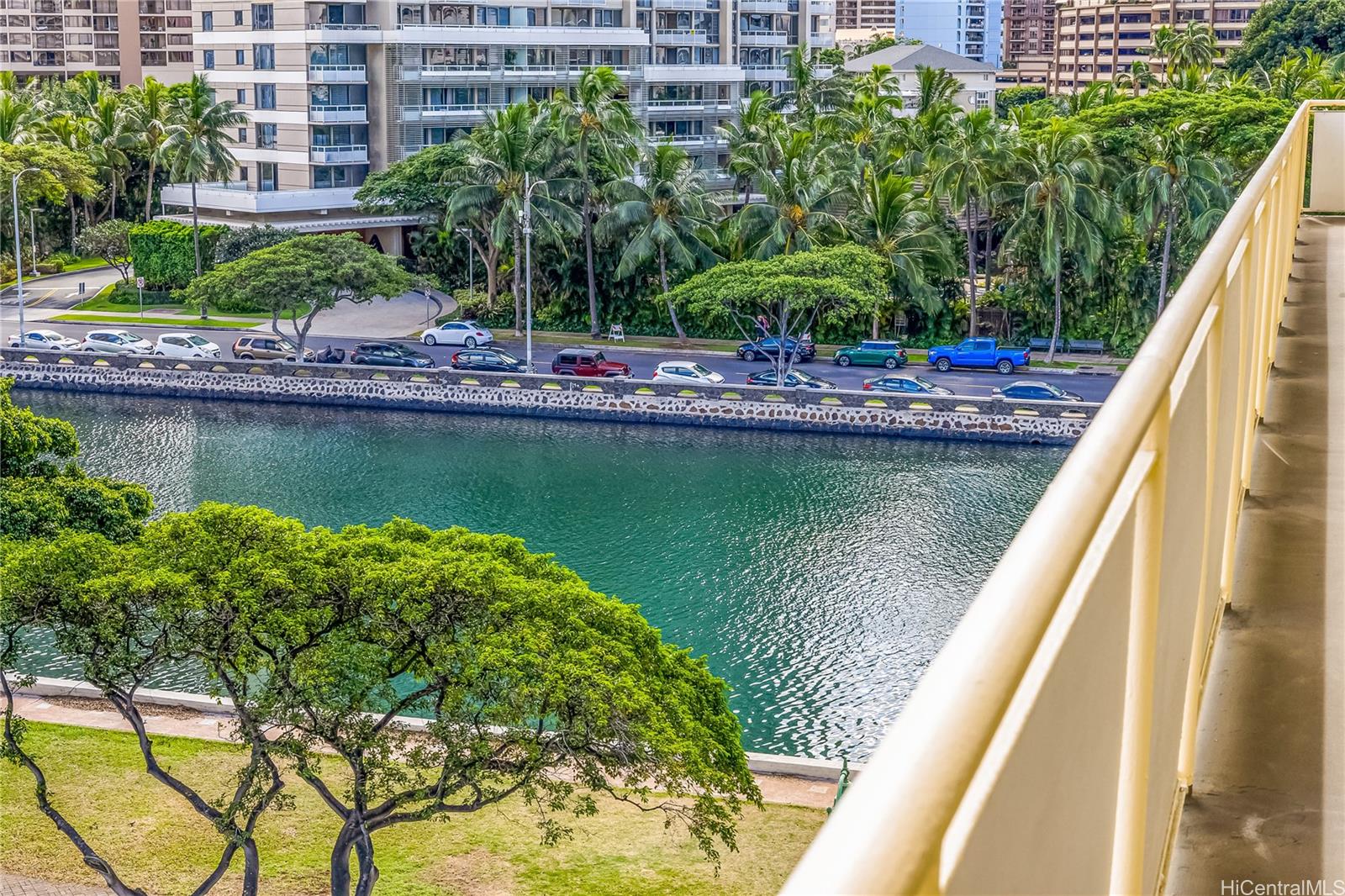 Atkinson Towers Inc condo # 607, Honolulu, Hawaii - photo 17 of 21