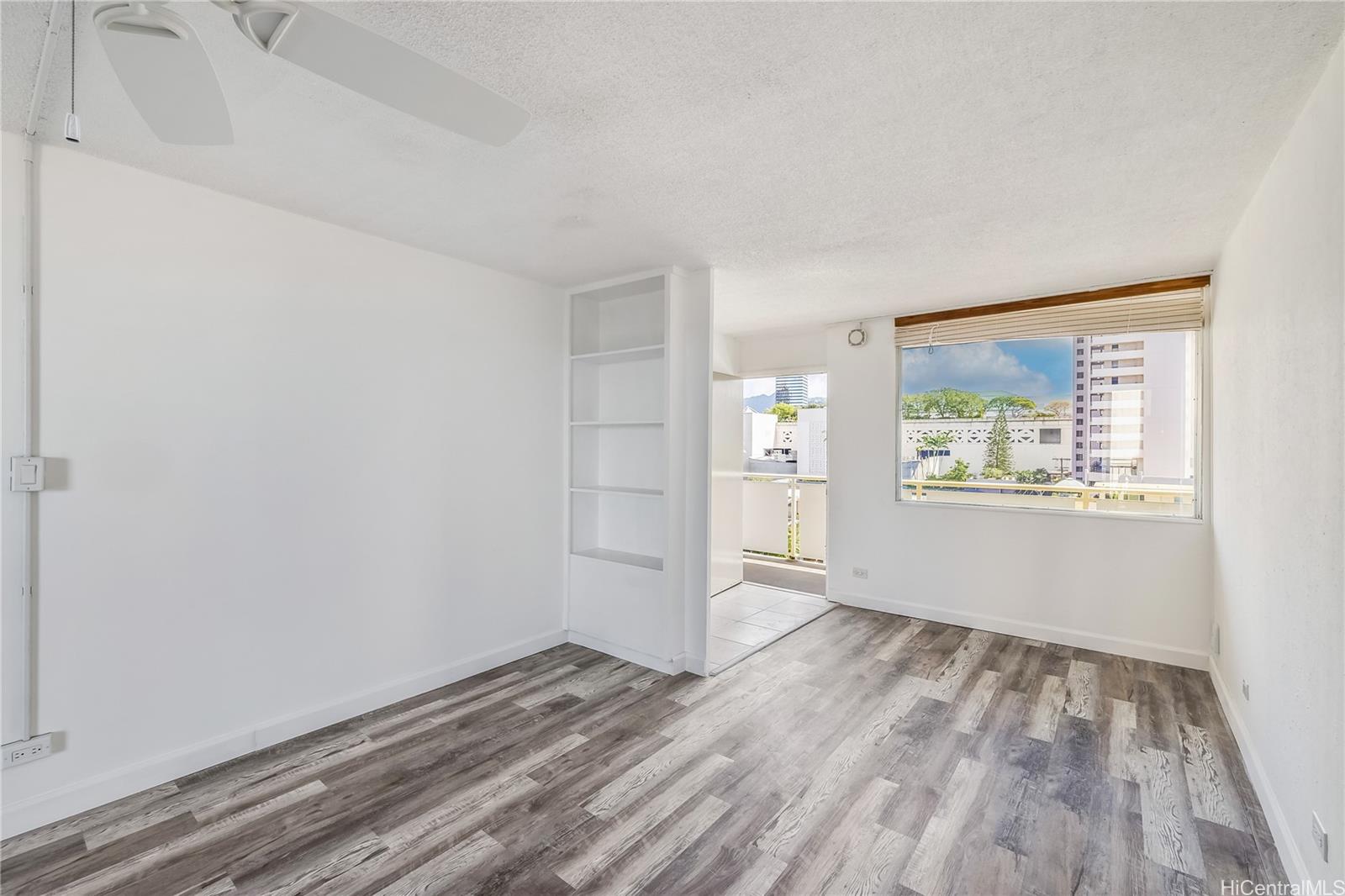 Atkinson Towers Inc condo # 607, Honolulu, Hawaii - photo 6 of 21