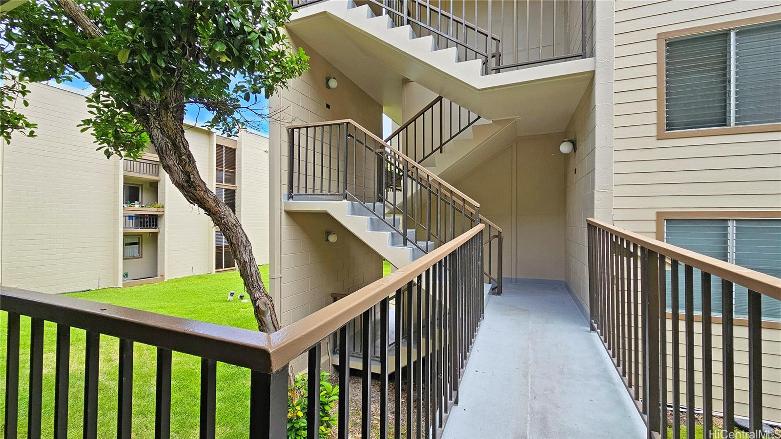 Haleloa 2 condo # 420B, Honolulu, Hawaii - photo 19 of 23